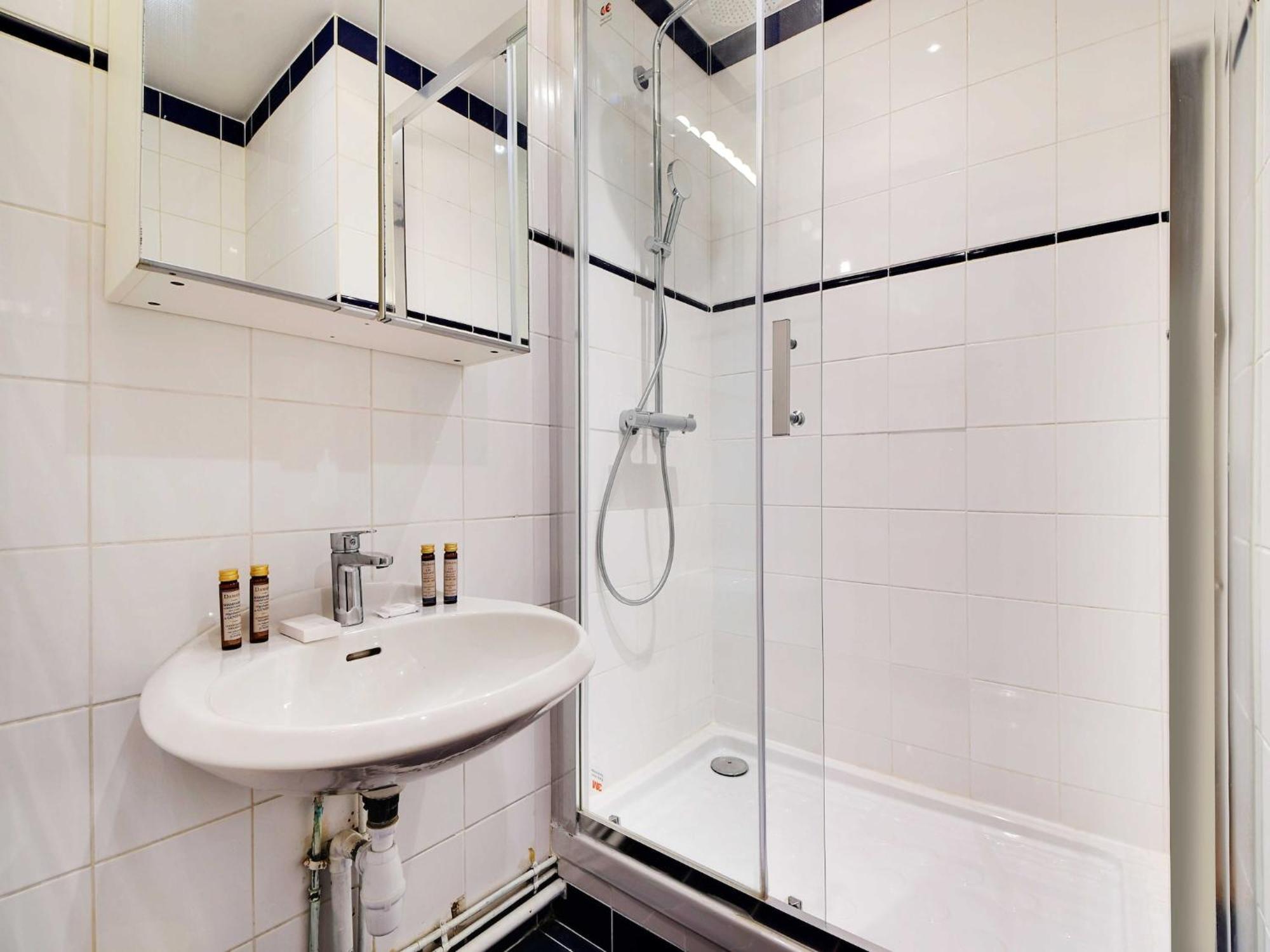 Cosy With Balcony- 3br 5p- Tour-eiffel * Parijs